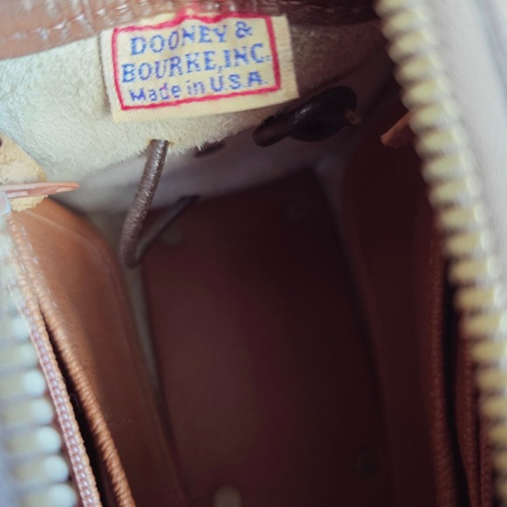 Dooney &‎ Bourke All Weather Leather Barrel Boston Bag Cream Brown Made in USA - Picture 16 of 16